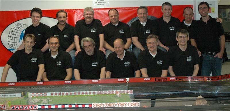 teamfoto__Medium_